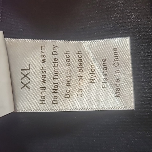 0761. NWOTs ~ Franato ~ XXL ~ Body Slimmer ~  Compression Garment ~ Adjustable - Picture 8 of 10